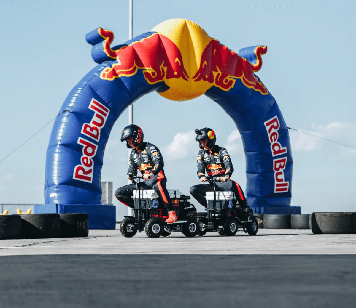 red bull blow up inflatable arch 